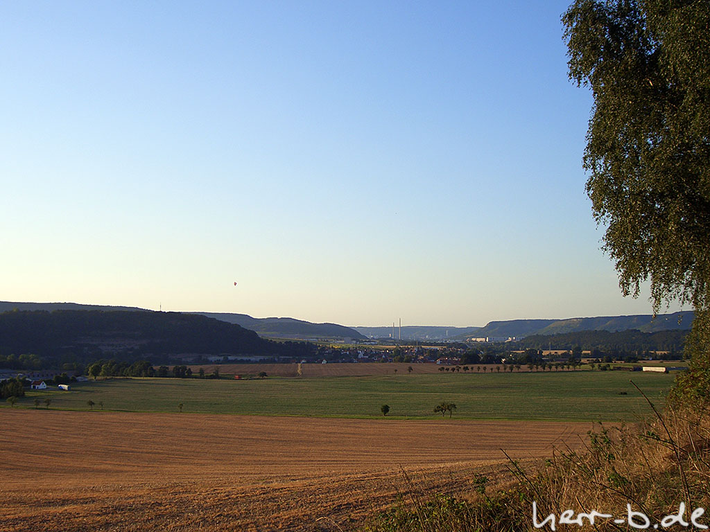 Blick Richtung Jena mit Ballon